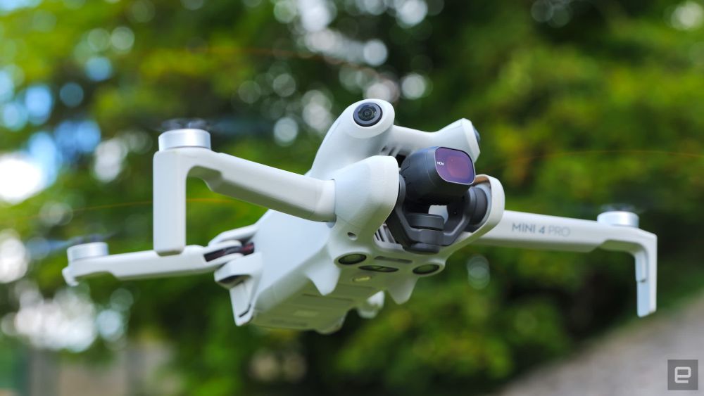 5 Rekomendasi Drone Mini Terbaik, Memiliki Jangkauan Hingga 20 Km!