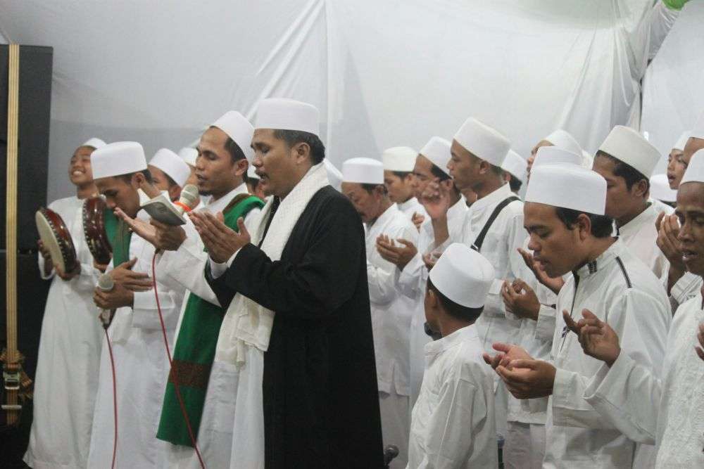 Bacaan Maulid Nabi Barzanji, Lengkap Dengan Artin Dan Latin