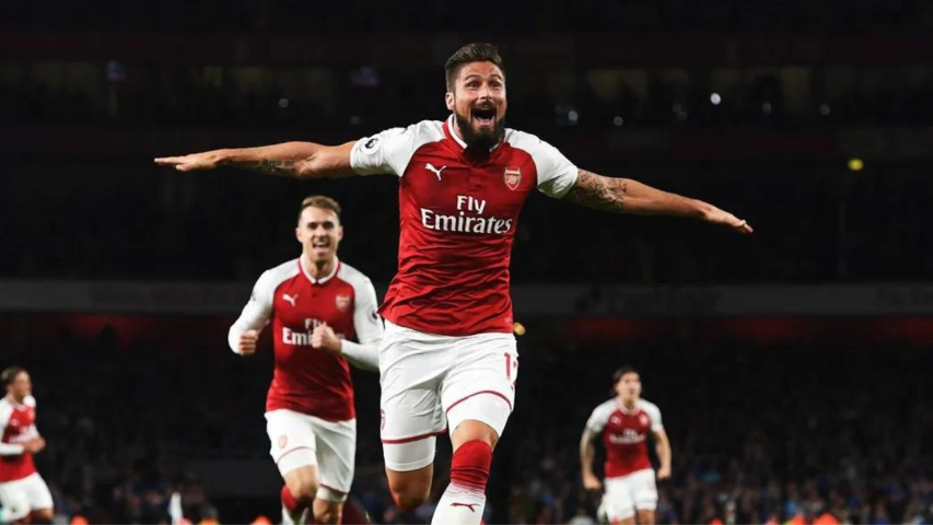 4 Pemain Arsenal dengan Rekor Gol Sundulan Terbanyak di EPL