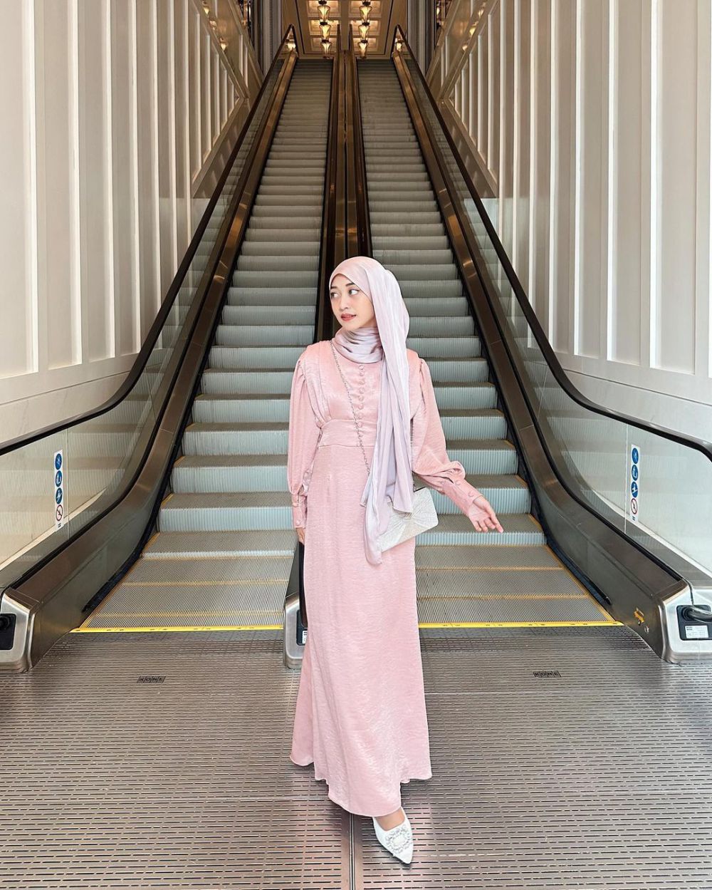 10 OOTD Kondangan  Hijab Simple ala Selebgram Nabilayua