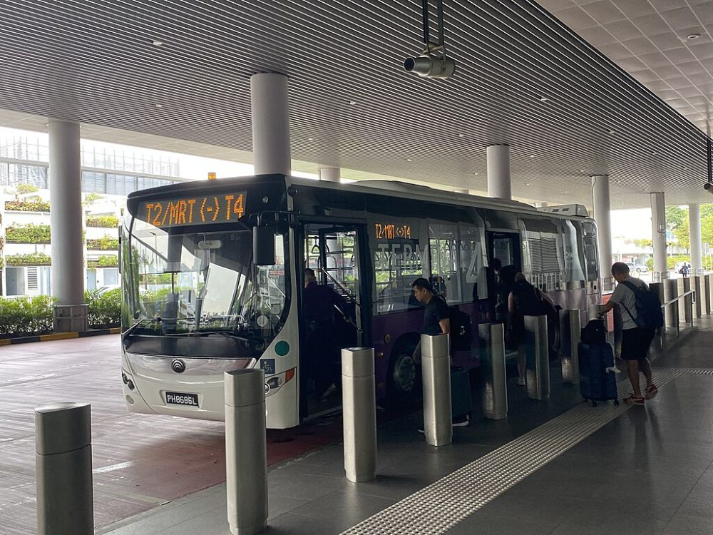 Transportasi Publik Minim, Kabupaten Cirebon Terancam di Rebana