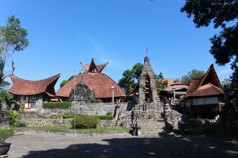 6 Gereja Katolik Tertua di Jawa Timur, Saksi Penyebaran Agama