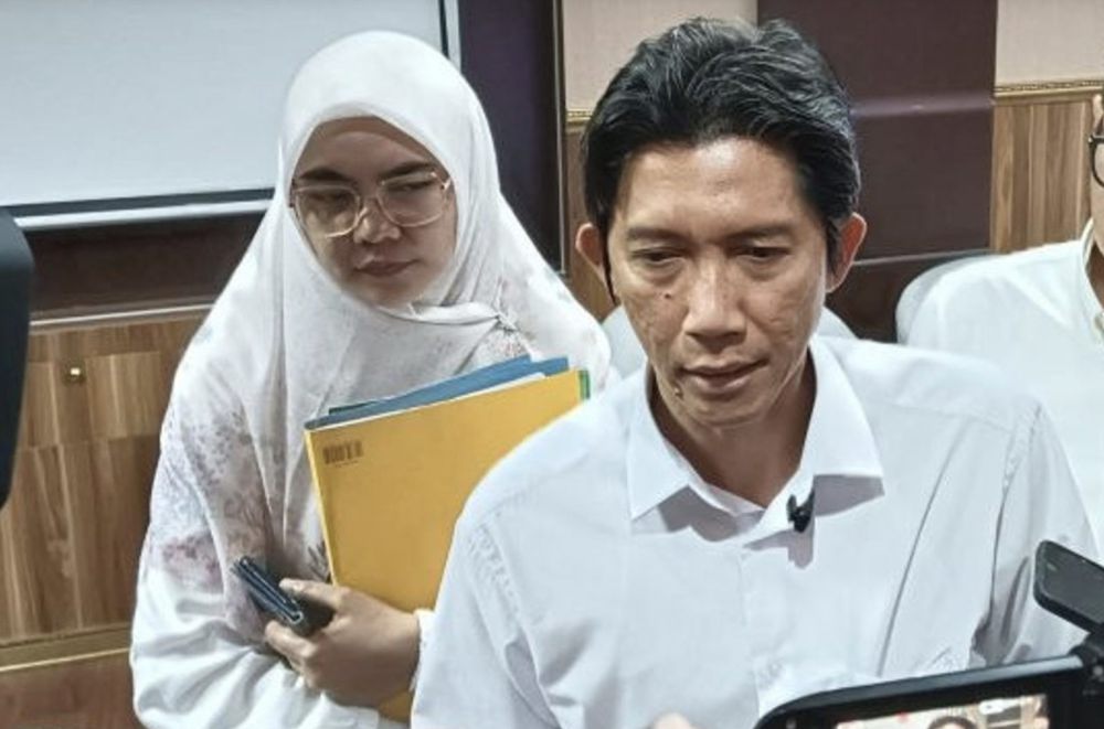 Kenakan Baju Gelap, Mahasiswa Kedokteran Undip Gelar Aksi Simpatik