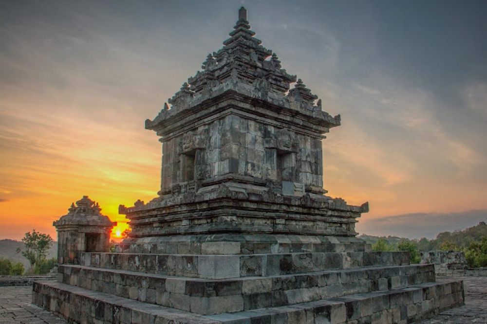 Candi Barong: Alamat, Harga Tiket Masuk, dan Tips Berkunjung