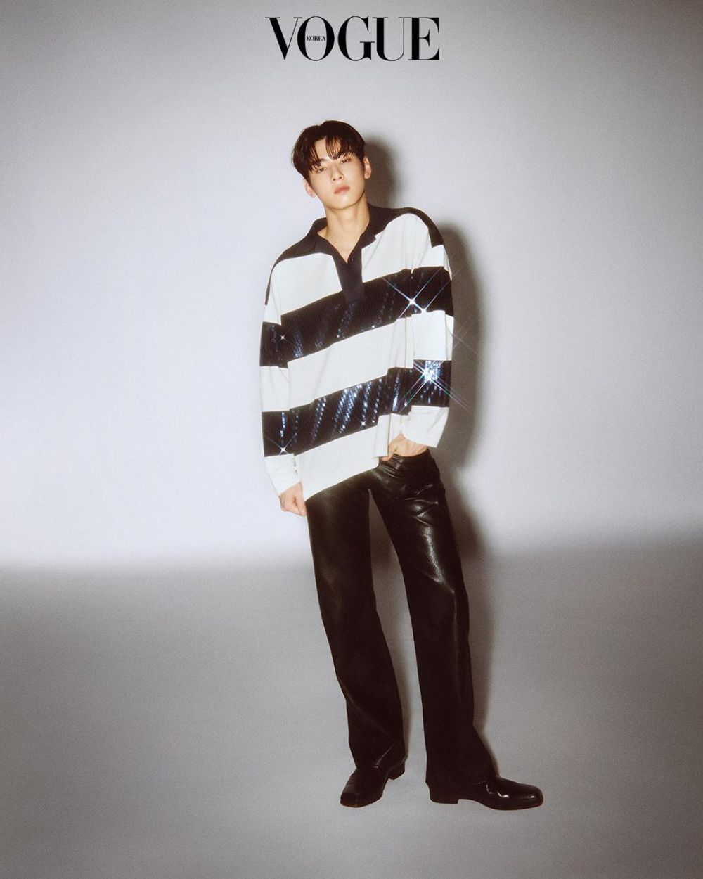 9 Inspirasi Stripe Outfit ala Cha Eun Woo ASTRO, Catchy Abis!