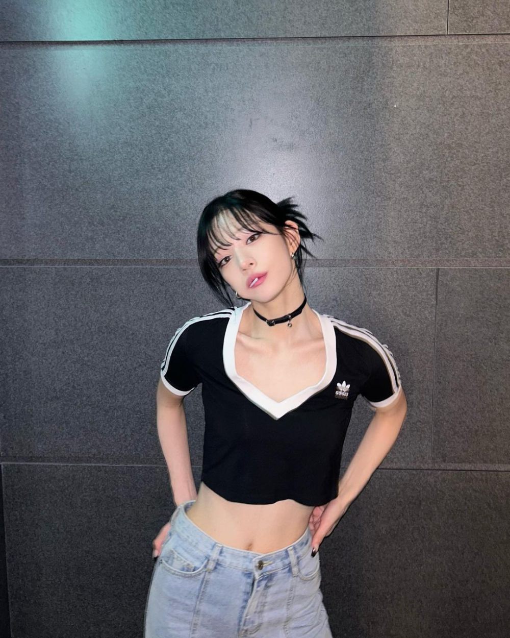 9 Mix and Match Crop Top ala Chaeyoung Fromis_9, Trendi Abis!