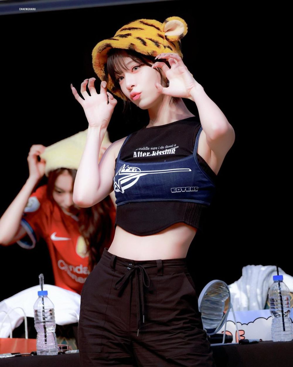 9 Mix and Match Crop Top ala Chaeyoung Fromis_9, Trendi Abis!