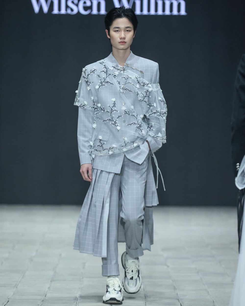 11 Koleksi Wilsen Willim di Plaza Indonesia Men's Fashion Week 2024