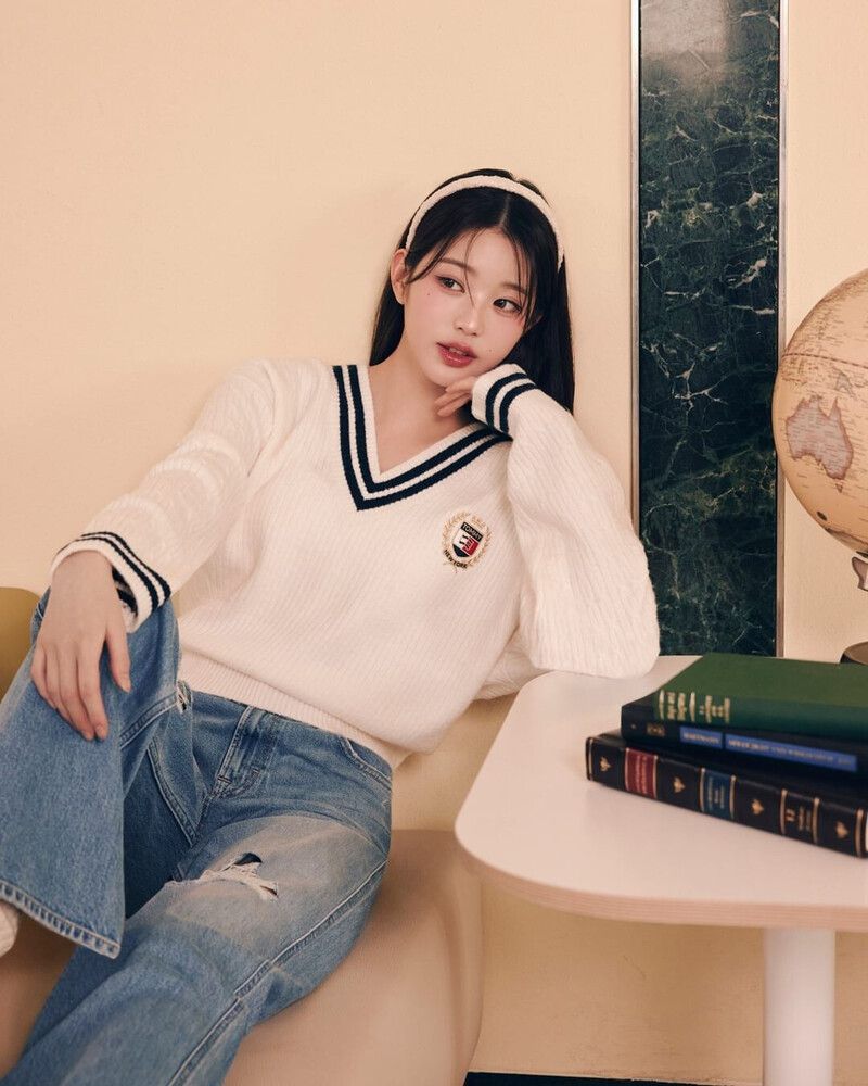 10 Ide OOTD Denim ala Wonyoung IVE, Modis Kekinian!