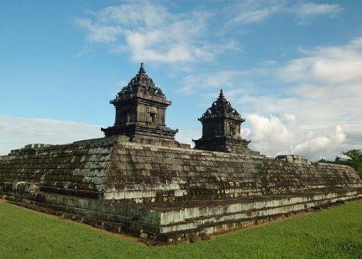 Candi Barong: Alamat, Harga Tiket Masuk, dan Tips Berkunjung