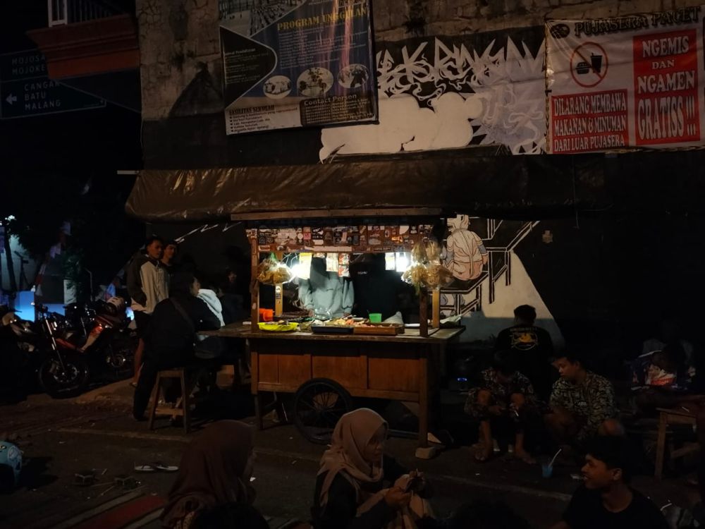 7 Rekomendasi Kuliner Malam di Bundaran Pacet Mojokerto 