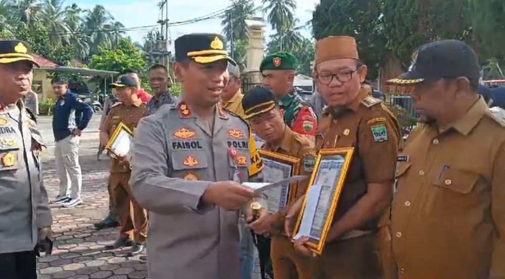 Bantu Tangkap Tersangka Pembunuhan Nia, 45 Warga Dapat Penghargaan