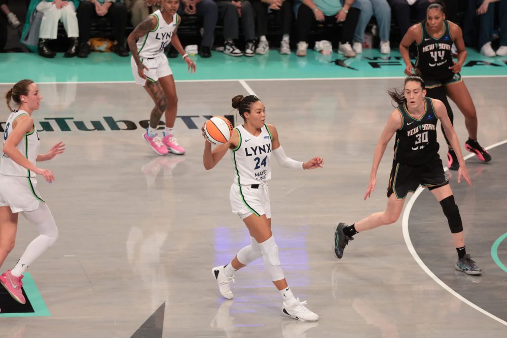 Napheesa Collier, Pebasket Elite Peraih DPOY WNBA 2024