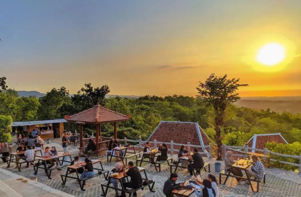 image es semlo Bantul