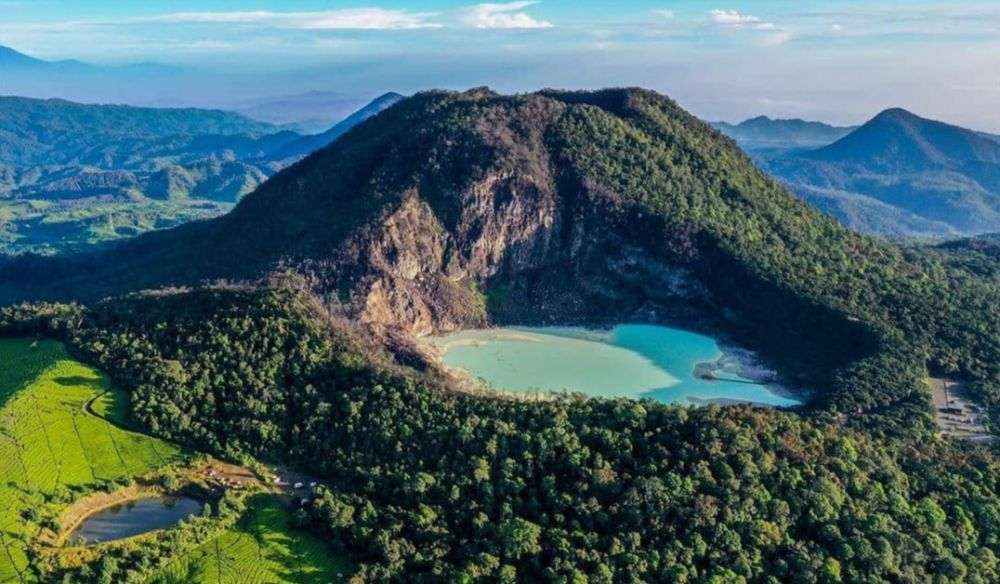 10 Tempat Wisata di Pulau Jawa yang Mirip Luar Negeri