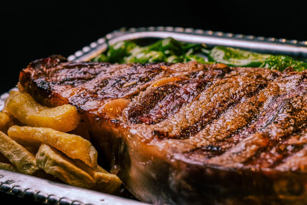 Jenis Steak Populer yang Mengalami Proses Dry Aging