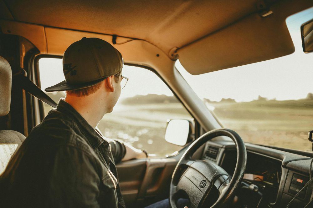4 Perawatan Sederhana untuk Interior Mobil yang Bisa Dicoba