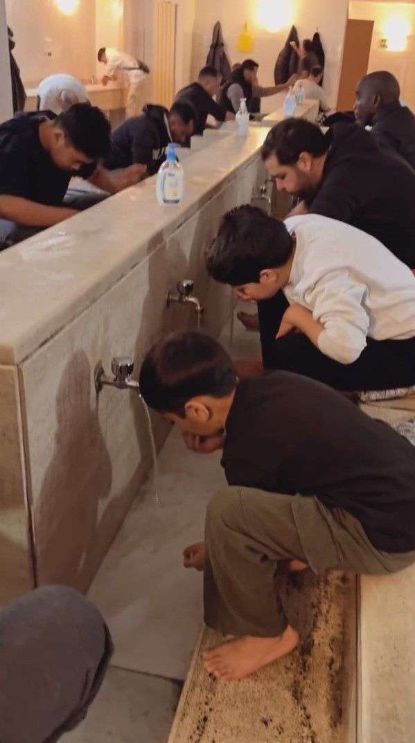 Portrait of Hanung Bramantyo’s family performing Friday prayers in the city of Rome