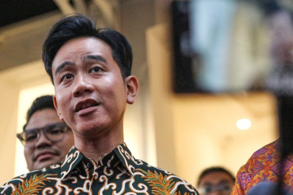 Gibran Minta Publik Lapor Bila Misa Natal Dipersulit