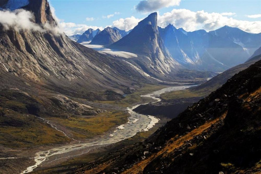5 Fakta Gunung Thor, Salah Satu Tebing Tertinggi di Dunia