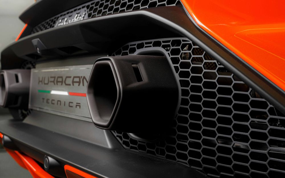 Kenapa Mobil Hybrid Memerlukan Oli Khusus?