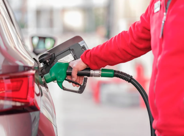 Jenis-Jenis Cairan Ini Bisa Merusak Cat Mobil