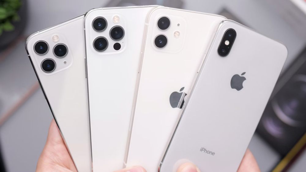 Pastikan IMEI dan status iCloud sudah terverifikasi sebelum membeli iPhone second. Jangan sampai terkunci atau terdaftar sebagai barang curian!