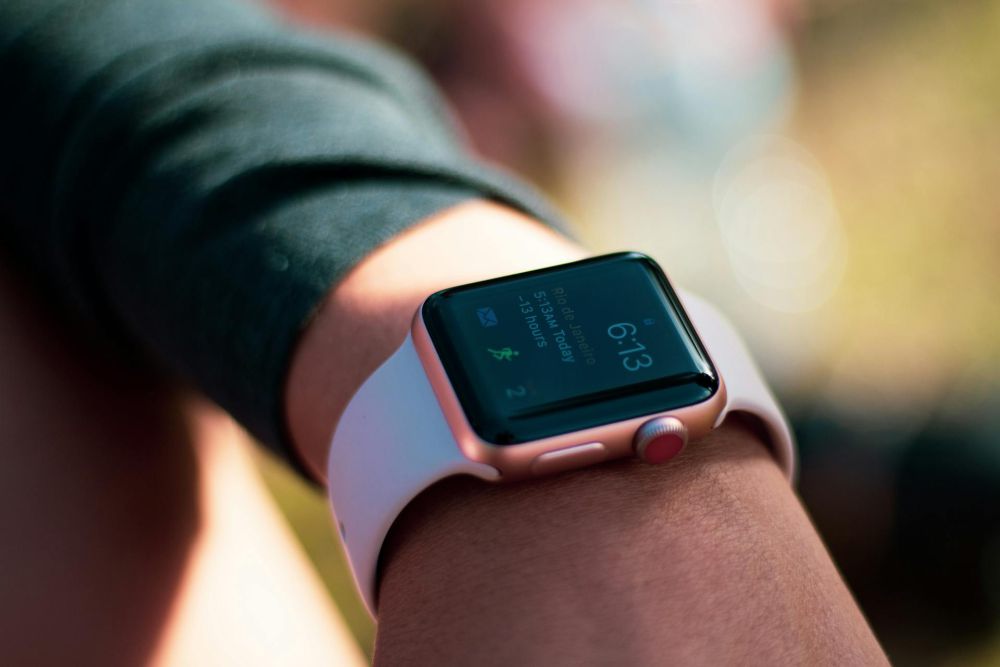 6 Gadget yang Wajib Dibawa saat Gym, Olahraga Lebih Efektif