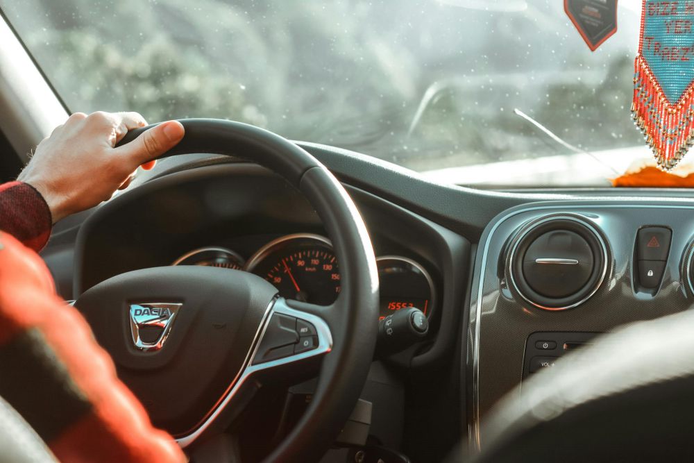 4 Tanda Kerusakan pada Transmisi Mobil, Jangan Disepelekan!