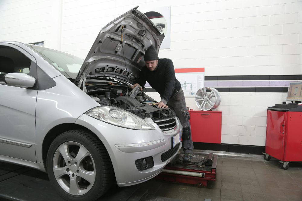 4 Tips Aman Mengganti Warna Mobil, Biar Legal