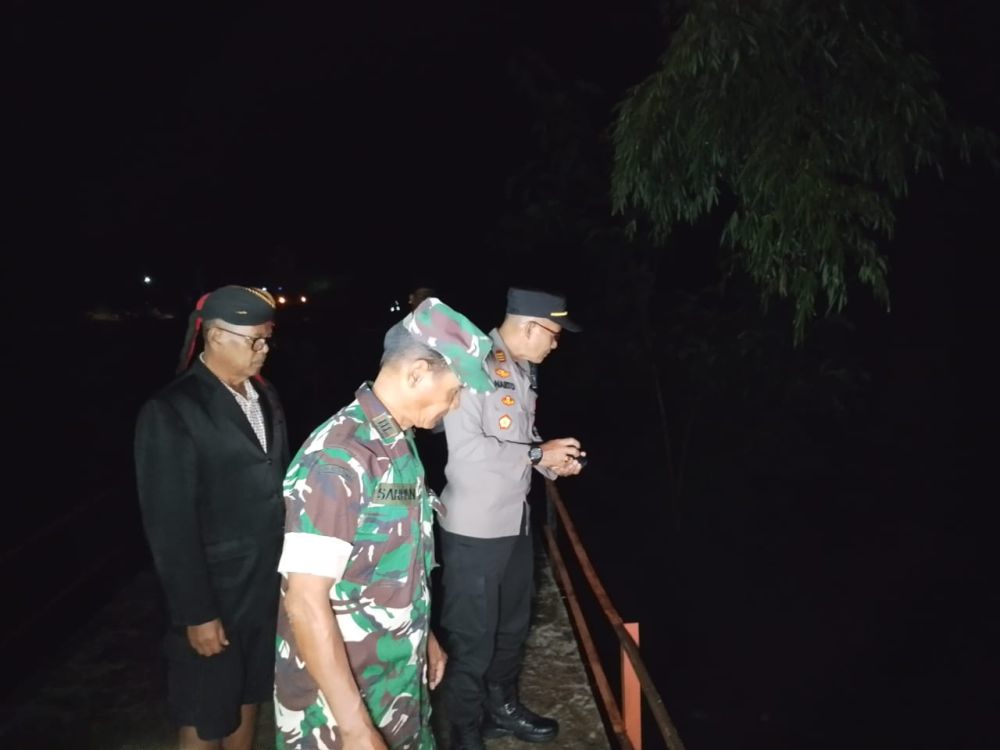 Cerita Ayah di Magetan, Anak Selamat dari Banjir