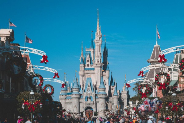 Disney Bangun Taman Hiburan Pertama di Timur Tengah