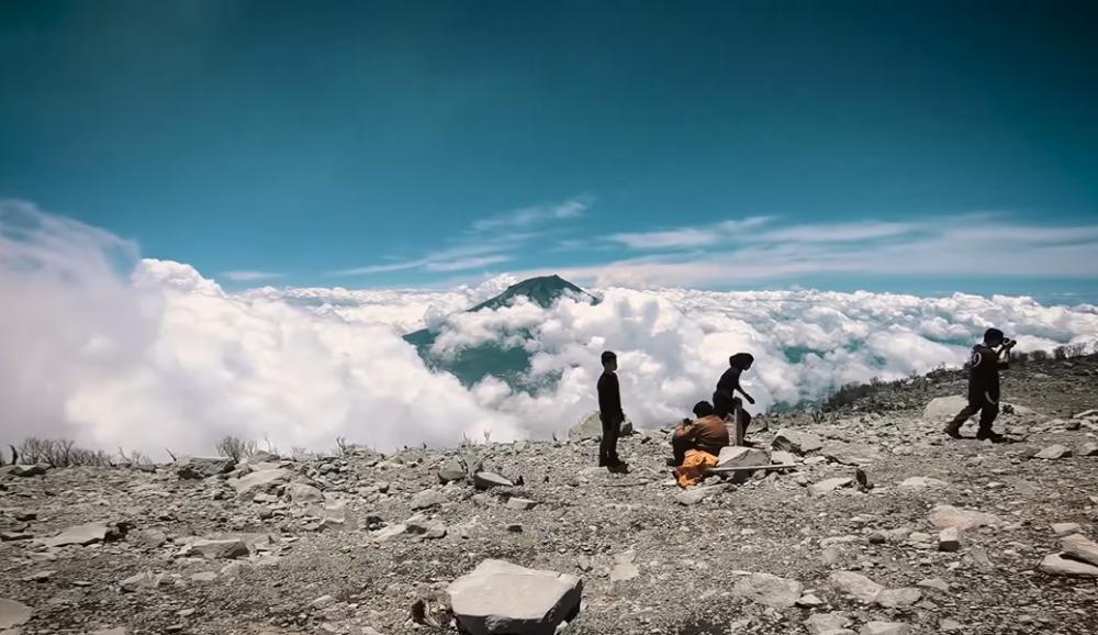 5 Gunung Pilihan Fiersa Besari untuk Pendaki Pemula