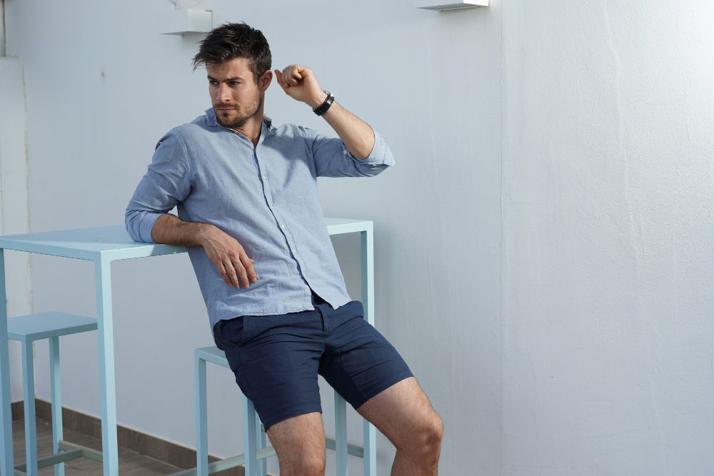 5 Warna yang Cocok dengan outfit Warna Peach, Makin Stylish!
