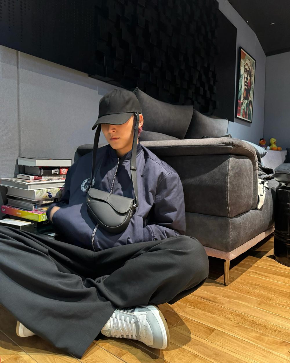 7 Inspirasi Outfit Athleisure ala Mingyu SEVENTEEN, Sporty Luxe!