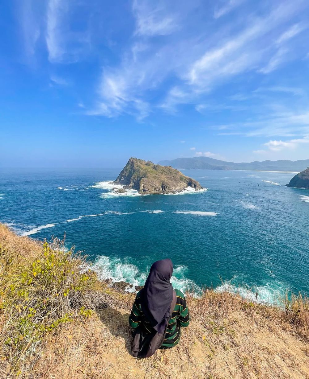 Wisata Teluk Love Jember: Lokasi, Harga Tiket dan Tipsnya