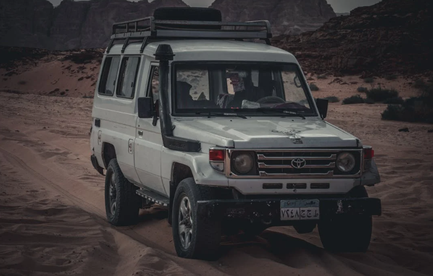 Kenapa Mobil Off-Road Ada Belalainya?