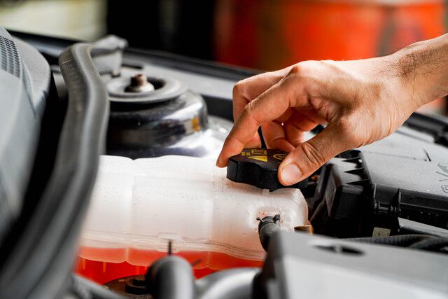 Kenapa Air Radiator Bisa Mendidih? Ini 5 Penyebab Umumnya 