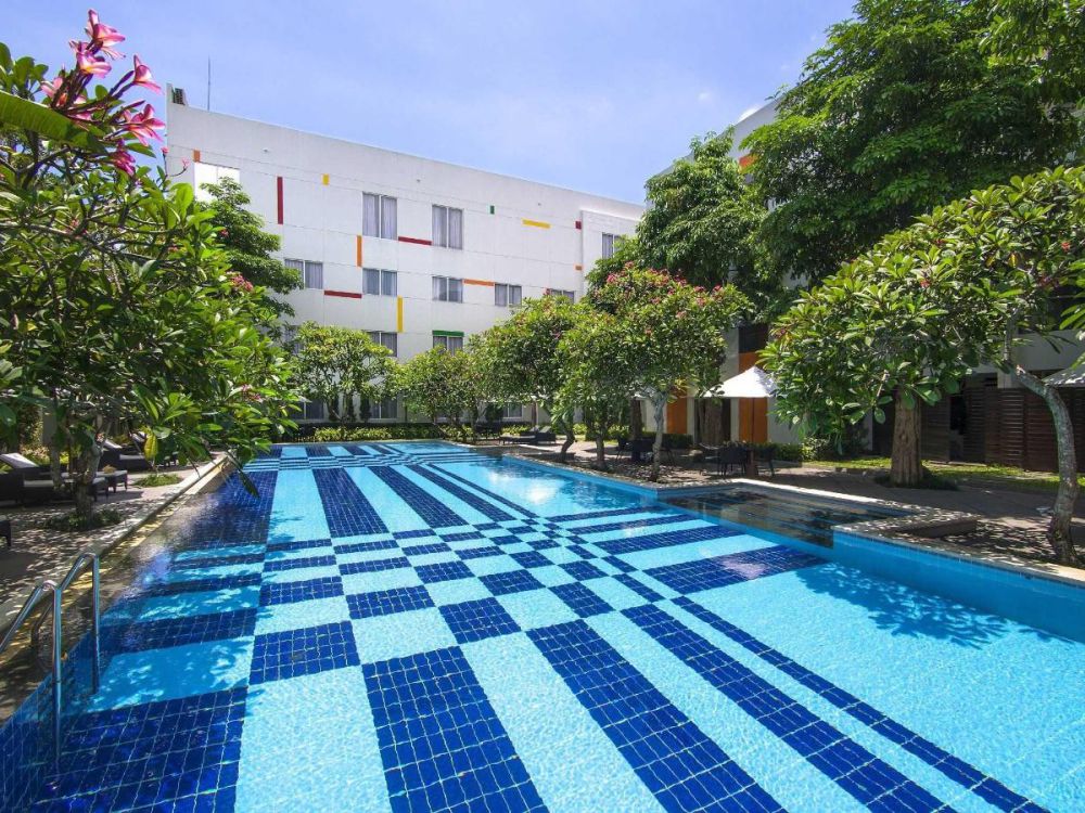 5 Hotel Budget Jogja dengan Fasilitas Kolam Renang