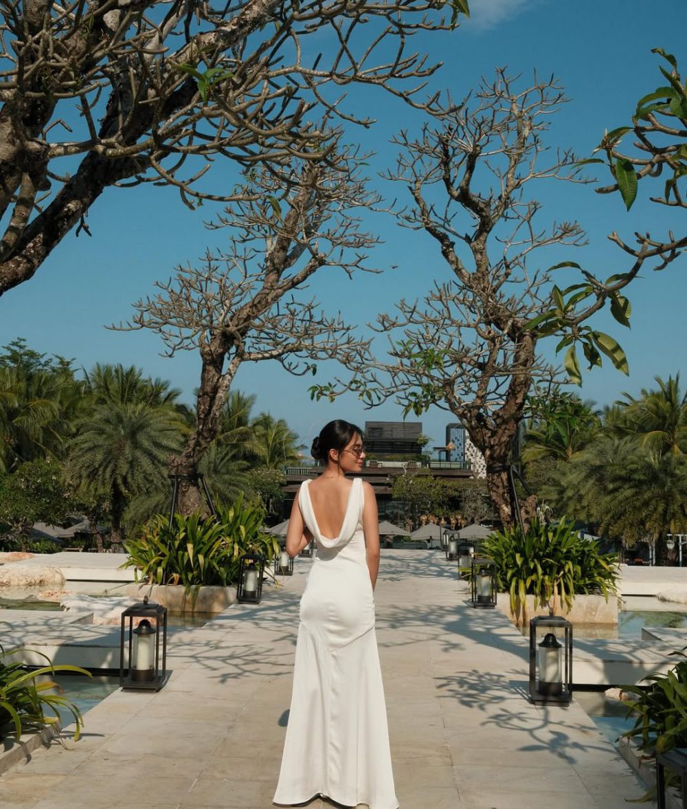 8 Potret Azizah Salsha Jadi Bridesmaid Harris Vriza–Haviza