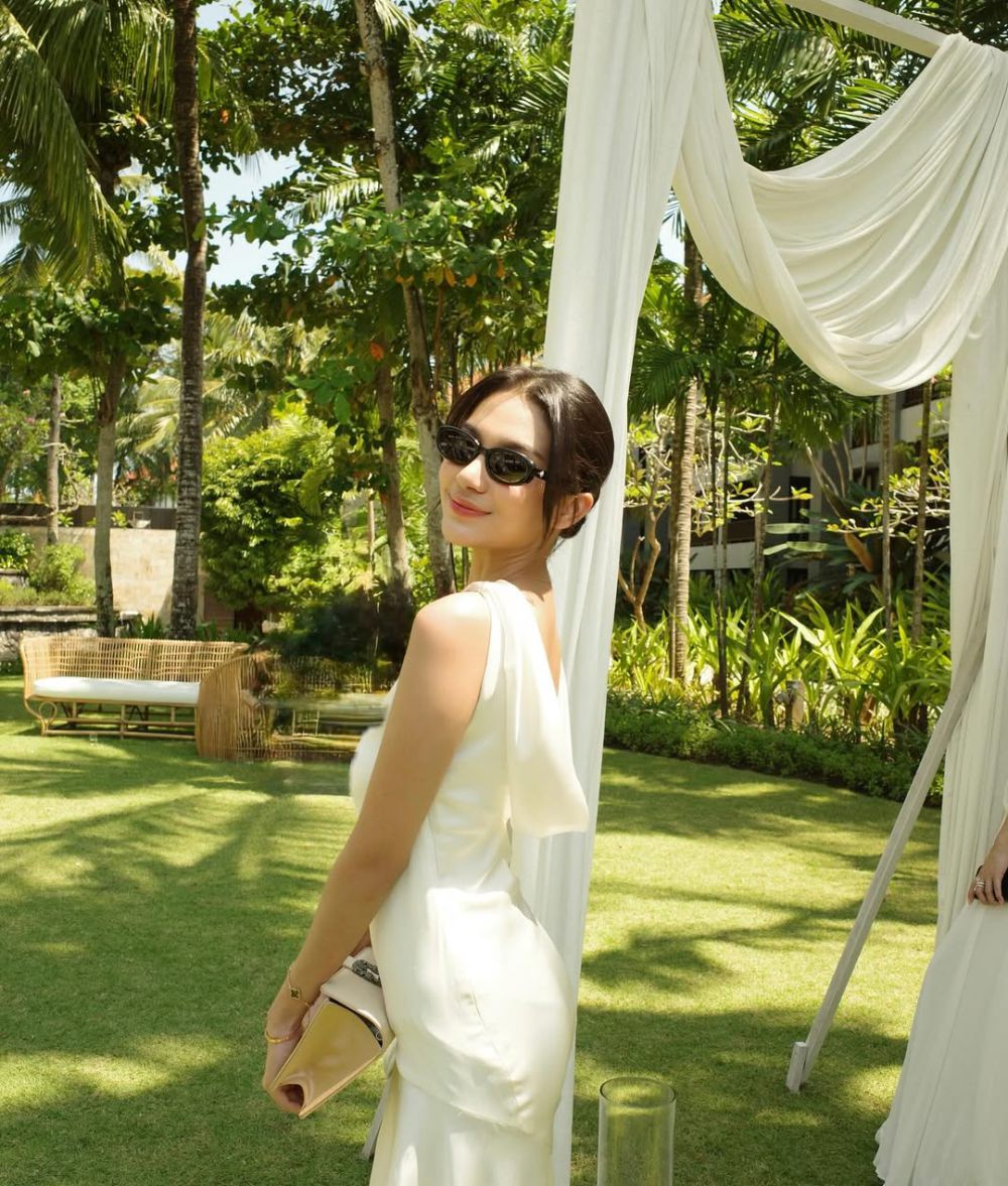 8 Potret Azizah Salsha Jadi Bridesmaid Harris Vriza–Haviza