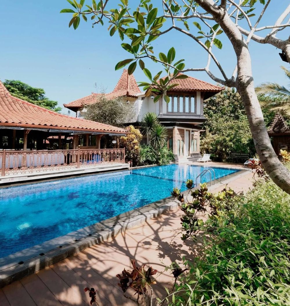 5 Hotel Budget Jogja dengan Fasilitas Kolam Renang
