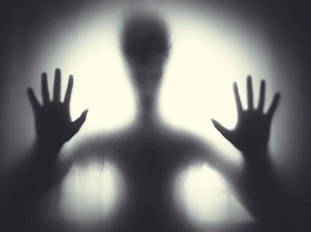 5 Jawaban Ilmiah Kenapa Manusia Melihat Penampakan Hantu