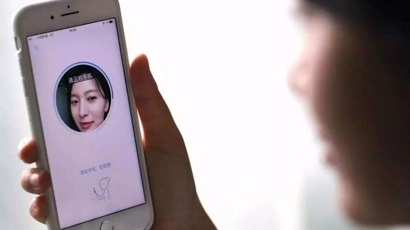 Pemerintah Tiongkok Paksa Pengguna Smartphone untuk Scan Wajah 