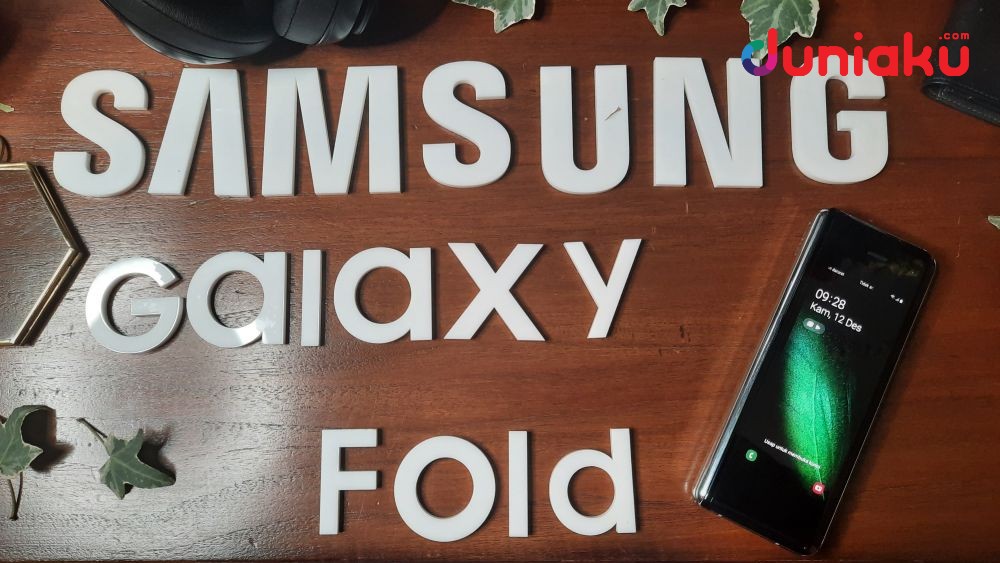 Ponsel Eksperimen 30 Jutaan? Ini Review Samsung Galaxy Fold!