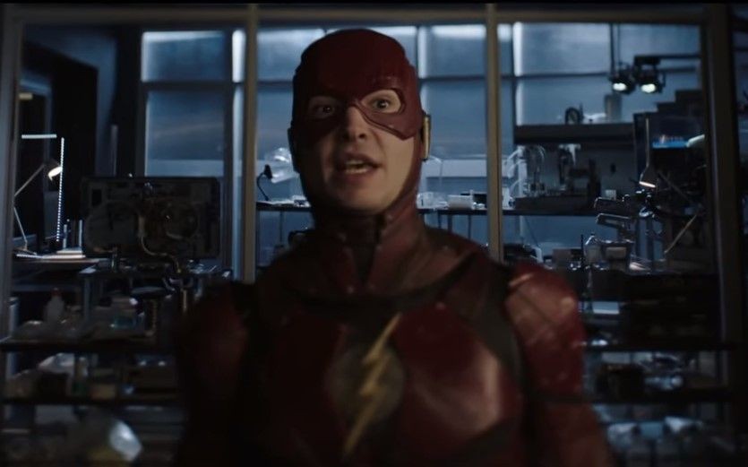 Crisis on Infinite Earths Kehadiran Cameo The Flash dari Film DCEU!