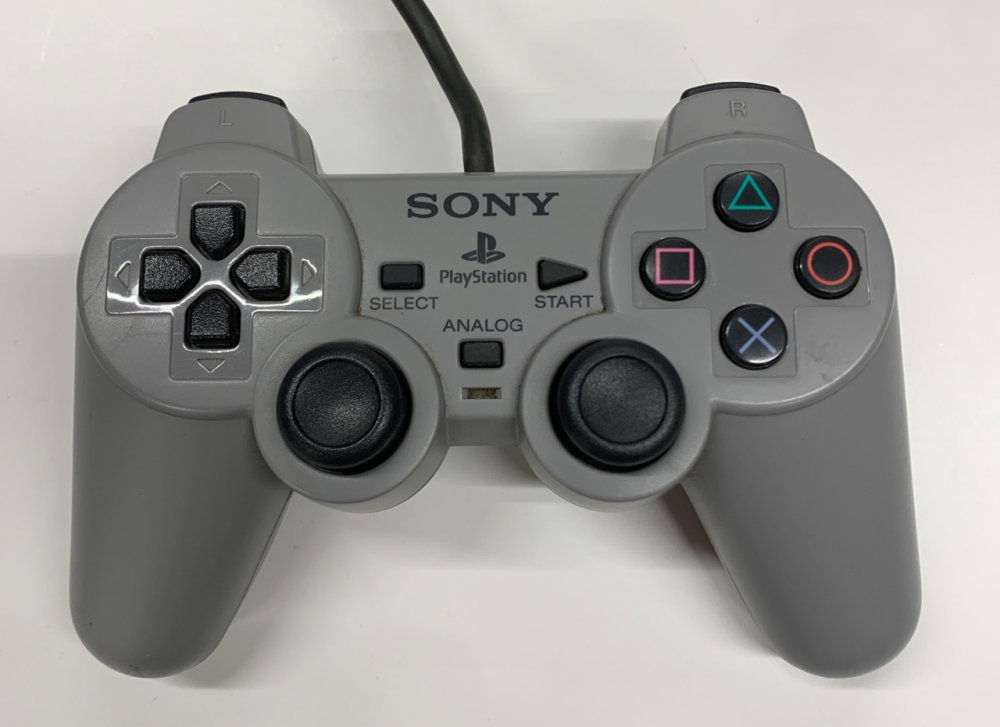 Termasuk DualSense, Begini Kontroler PlayStation dari Masa ke Masa!