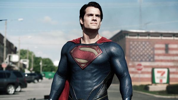 Henry Cavill jadi Superman Lagi, ini 4 Hal Menarik yang Bisa Terjadi!