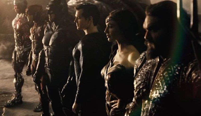 Zack Snyder Ragu Akan Ada Justice League 2 dan 3 di DCEU