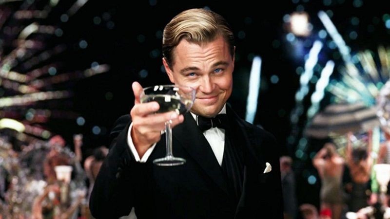 6 Foto Leonardo DiCaprio yang Sering Jadi Meme! Pasti Pernah Lihat Deh